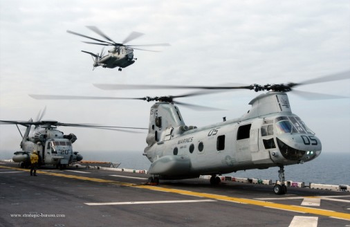 CH-46_Sea_Knight_helicoptere_USA_003