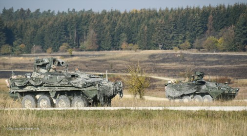 M1134_Stryker_ATGM_antichar_USA_002_M1128_Stryker