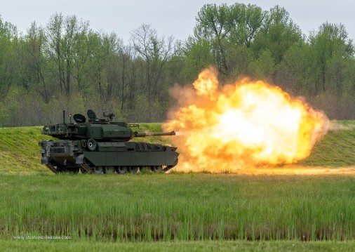 M10 Booker tir. Photo : Christopher Kaufmann/US Army