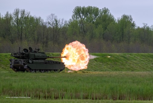 M10 Booker tir. Photo : Christopher Kaufmann/US Army