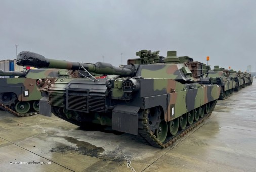 M1A2_SEPv3_Abrams_char_Pologne_2025_A101