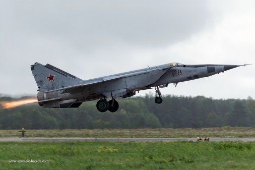 MiG-25_chasseur_Russie_002