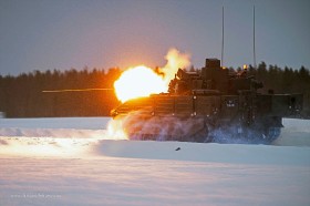 Ajax tire 40 mm. Photo : Sgt. Robert Weideman, RLC/UK MoD