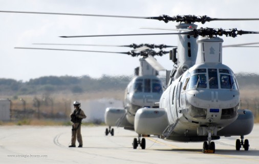 CH-46_Sea_Knight_helicoptere_USA_001