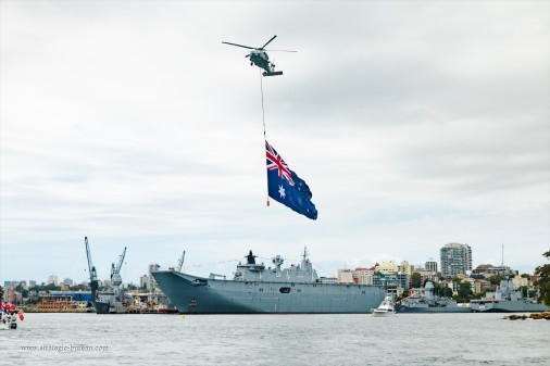 Classe_Canberra_porte-helicopteres_Australie_001